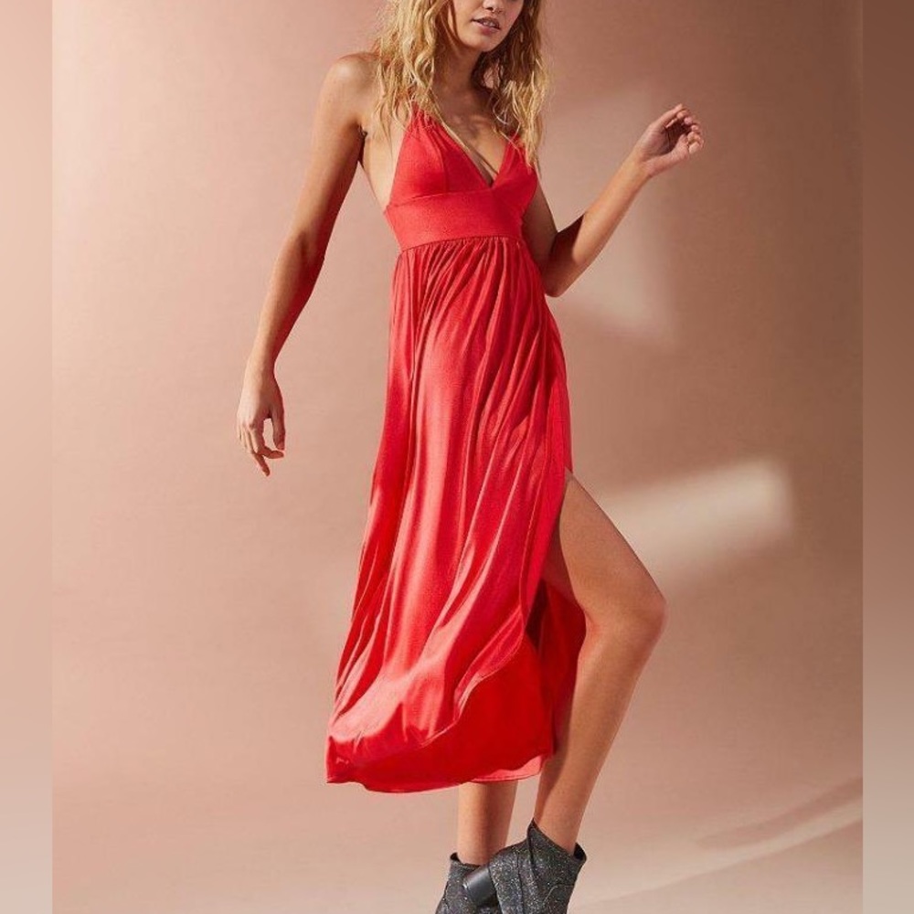 Urban Outfitters UO Luciana Tulip Midi Dress